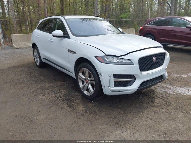 Salvage Jaguar F-PACE Image