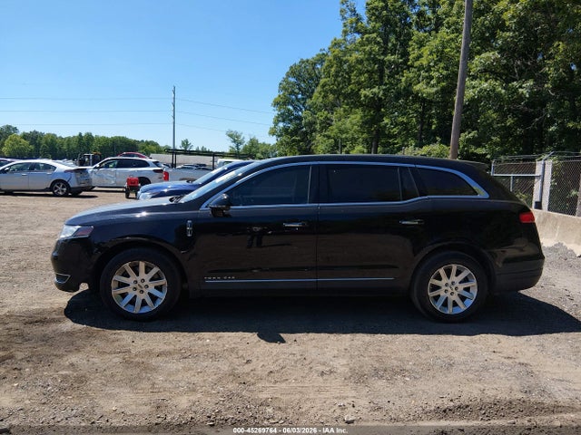 Lincoln MKT Livery