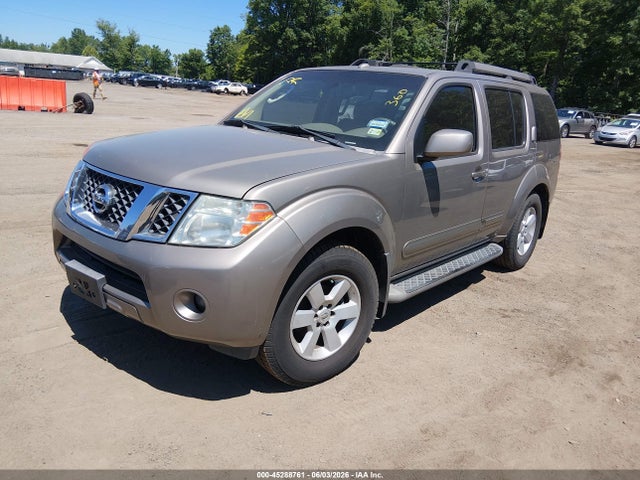 Nissan Pathfinder Se