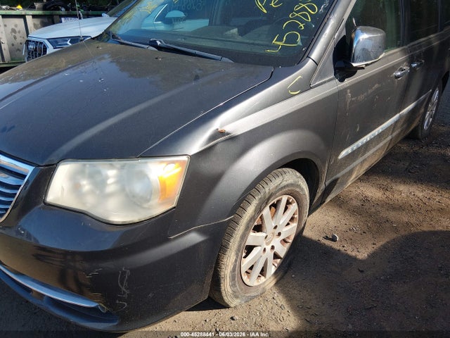 Chrysler Town & Country Touring-l