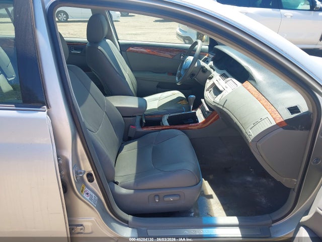 Toyota Avalon Xls