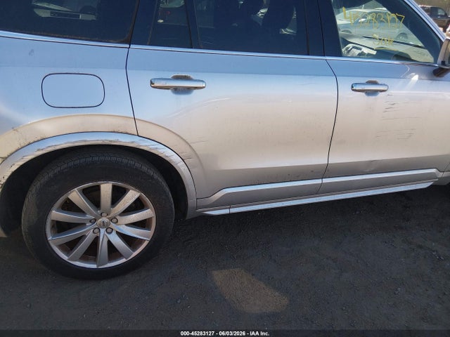 Volvo XC90 T6 Momentum