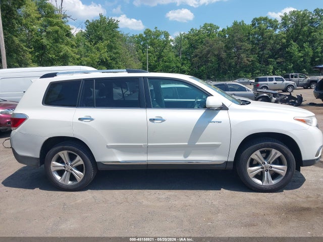 Toyota Highlander Limited V6