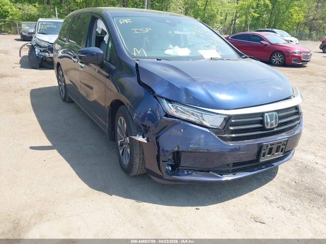 Salvage Honda Odyssey Image