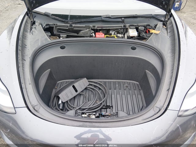 Tesla Model 3 Standard Range Plus Rear-wheel Drive