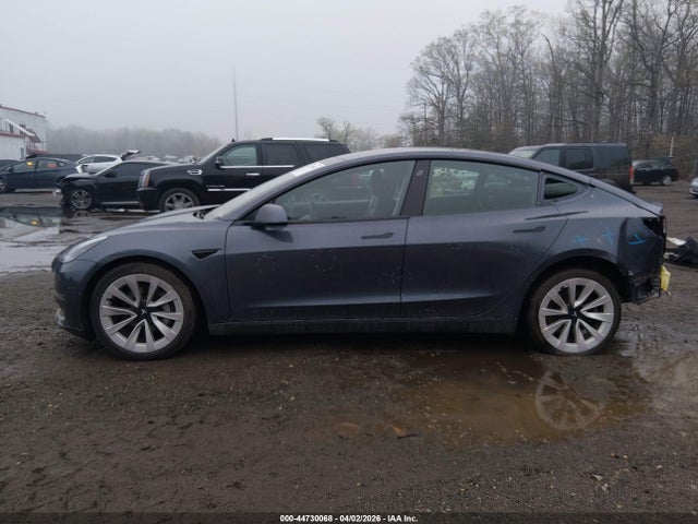 Tesla Model 3 Standard Range Plus Rear-wheel Drive