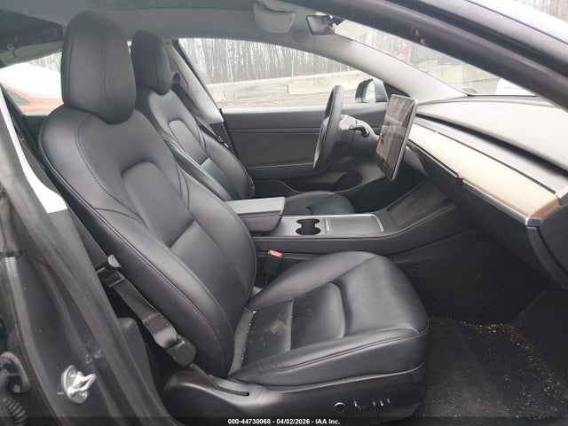 Tesla Model 3 Standard Range Plus Rear-wheel Drive