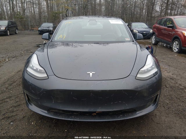 Tesla Model 3 Standard Range Plus Rear-wheel Drive