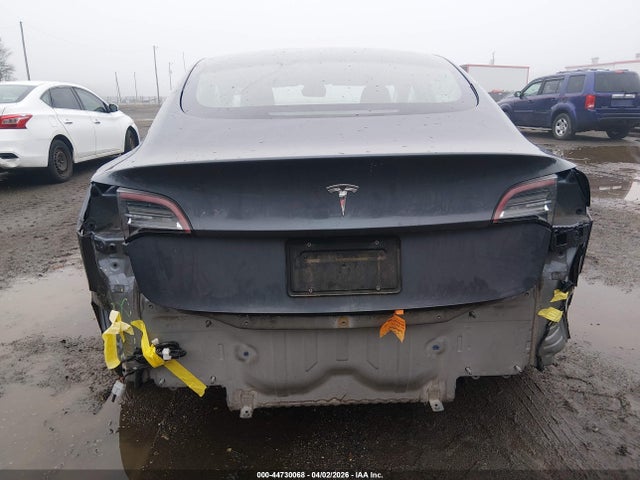 Tesla Model 3 Standard Range Plus Rear-wheel Drive