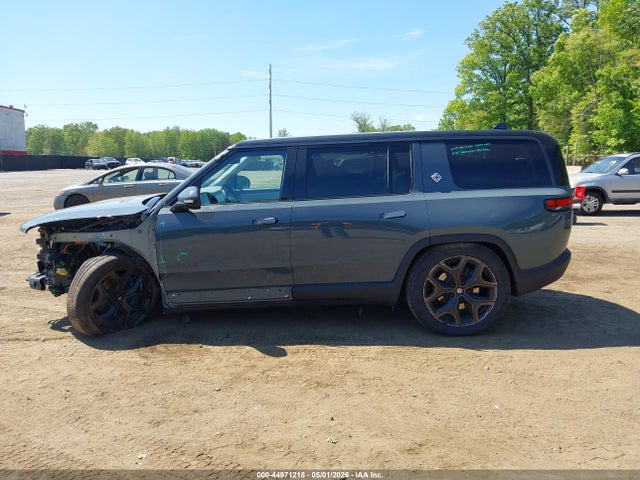 Rivian R1s Quad Motor Max Pack