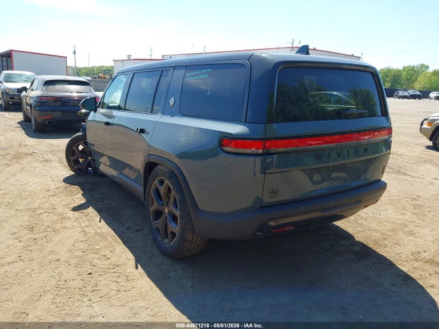 Rivian R1s Quad Motor Max Pack