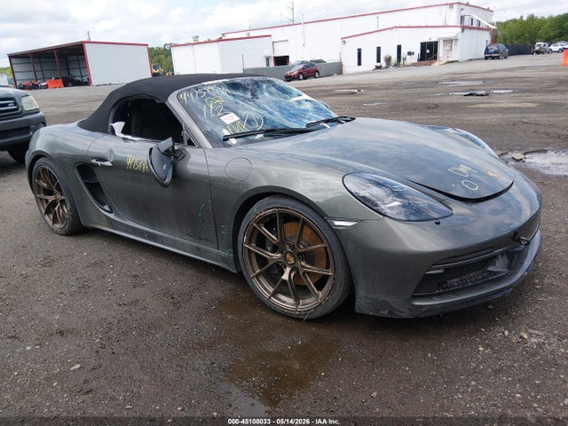 Salvage Porsche 718 Boxster Image
