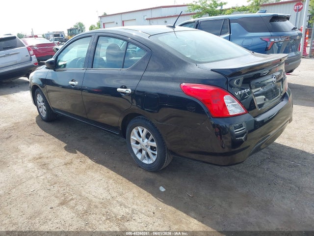 Nissan Versa 1.6 Sv