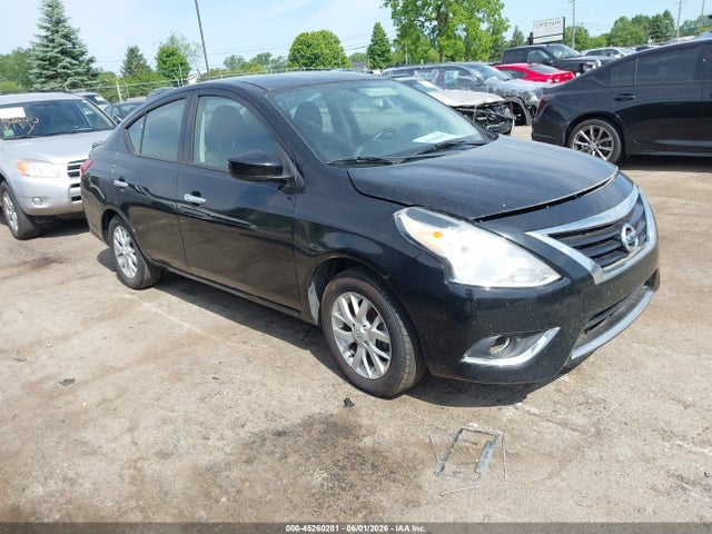 Salvage Nissan Versa Image
