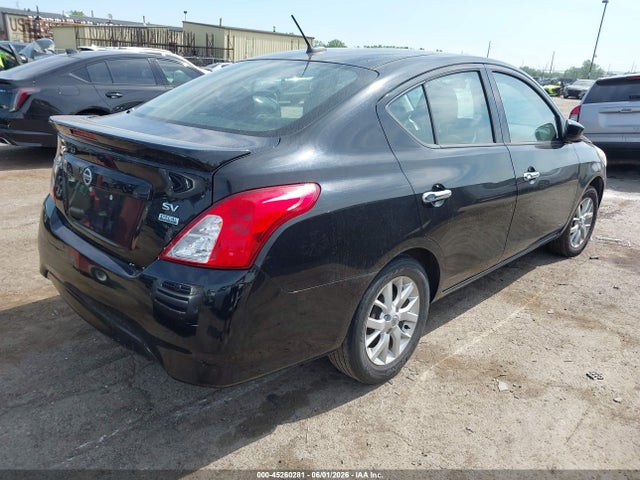 Nissan Versa 1.6 Sv