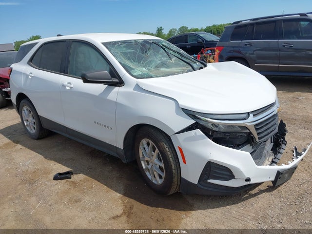 Salvage Chevrolet Equinox Image