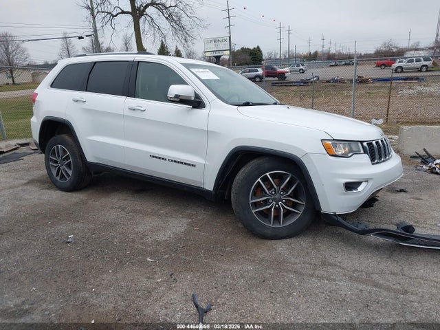 Salvage Jeep Grand Cherokee Image
