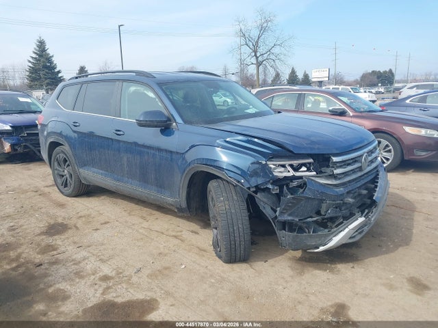 Salvage Volkswagen Atlas Image