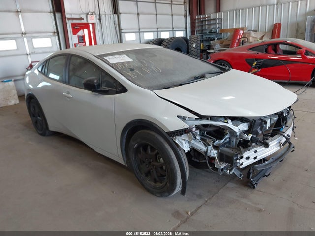 Salvage Toyota Prius Image