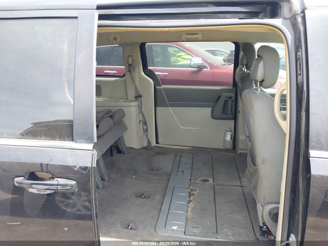 Chrysler Town & Country New Lx