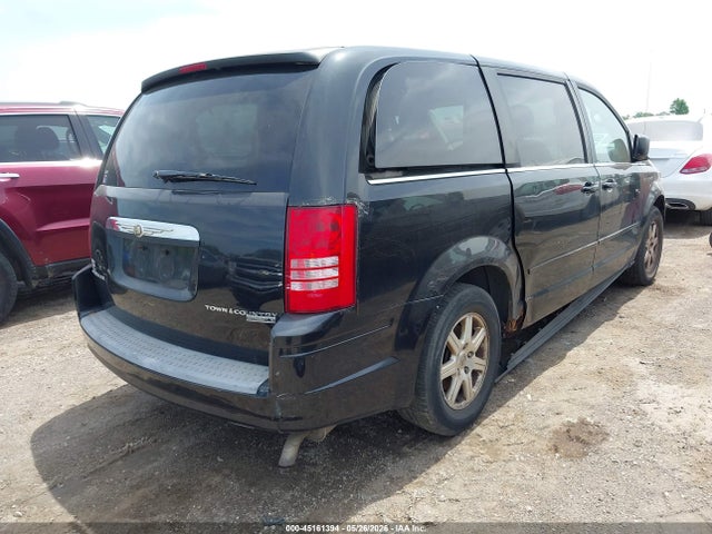 Chrysler Town & Country New Lx