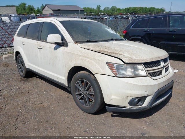 Salvage Dodge Journey Image