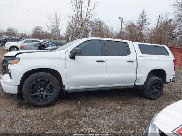 Chevrolet Silverado 1500 2wd  Short Bed Custom
