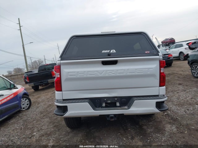 Chevrolet Silverado 1500 2wd  Short Bed Custom