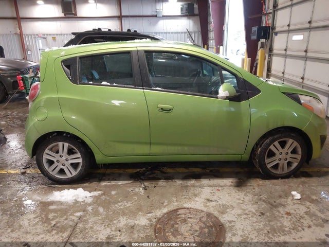 Chevrolet Spark 1lt Auto