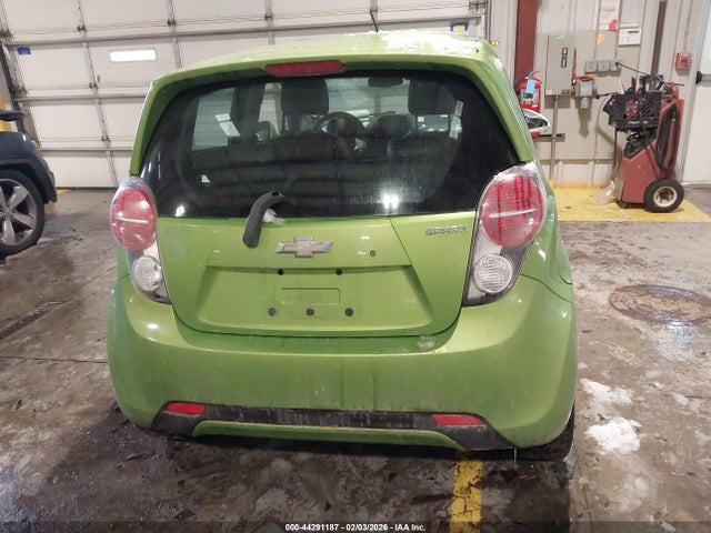 Chevrolet Spark 1lt Auto