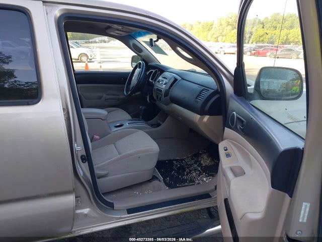 Toyota Tacoma Base V6
