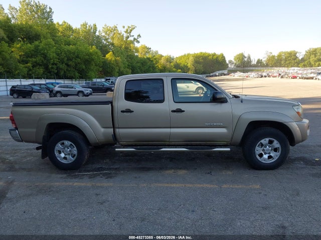 Toyota Tacoma Base V6