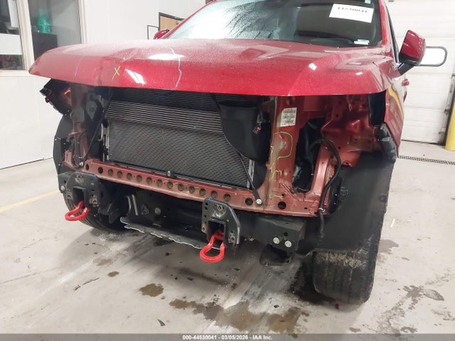 Chevrolet Suburban 4wd Z71