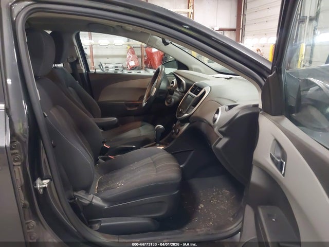 Chevrolet Sonic Lt Auto