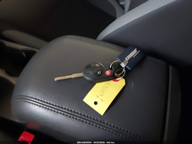 Ford Escape S
