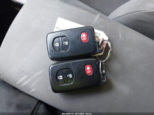 Toyota Prius Three