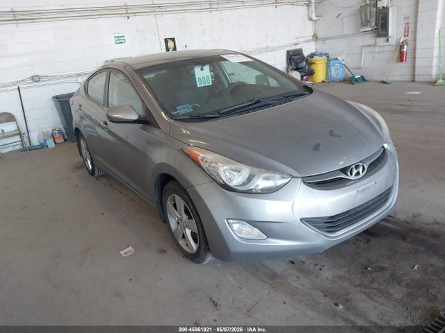 Salvage Hyundai ELANTRA Image