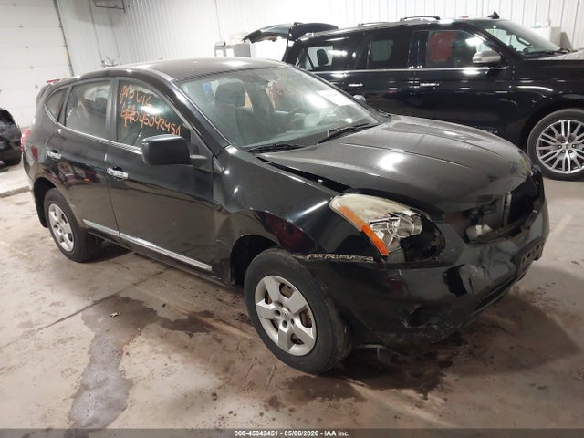 Salvage Nissan Rogue Image