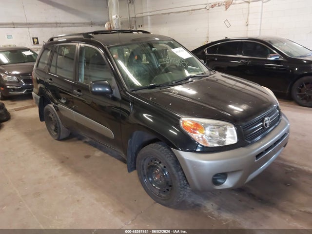 Salvage Toyota RAV4 Image