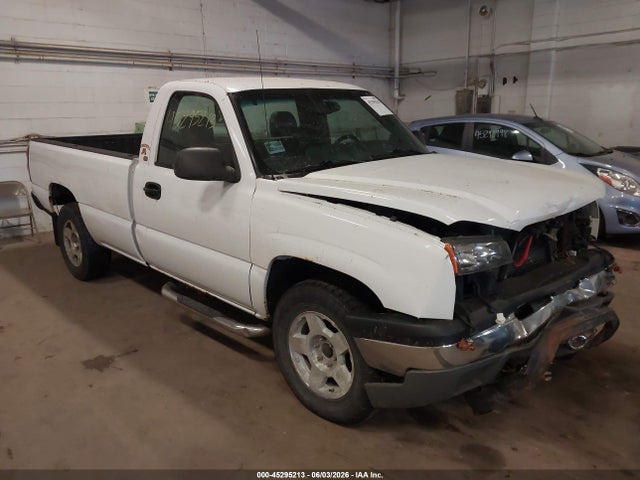 Salvage Chevrolet Silverado 1500 Image