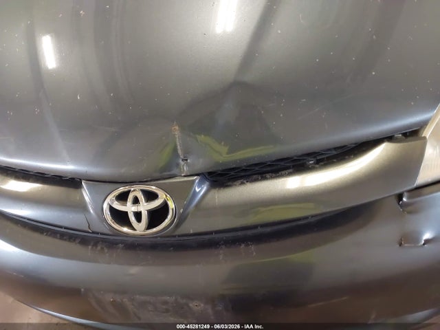 Toyota Sienna Le