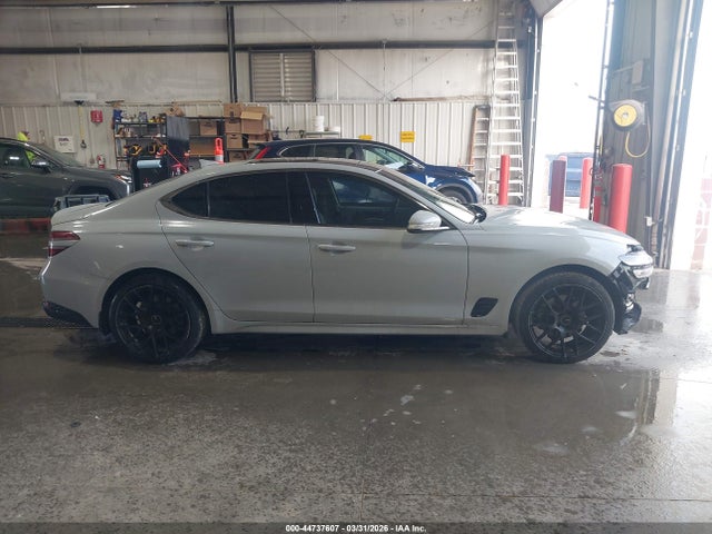 Genesis G70 2.0t Awd