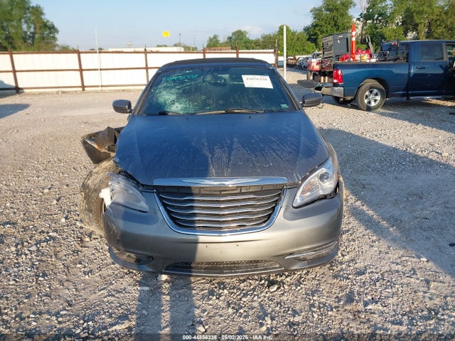 Chrysler 200 Touring