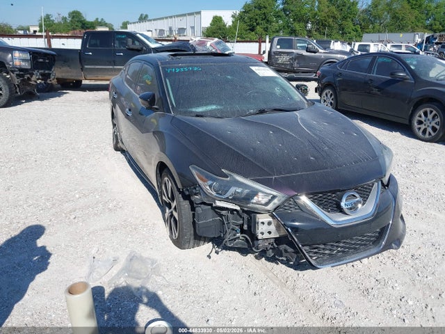 Salvage Nissan Maxima Image