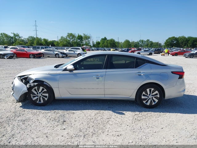 Nissan Altima S Fwd