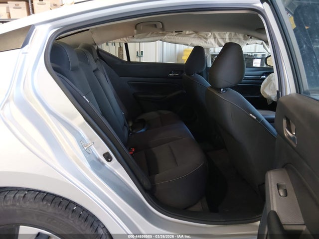 Nissan Altima S Fwd