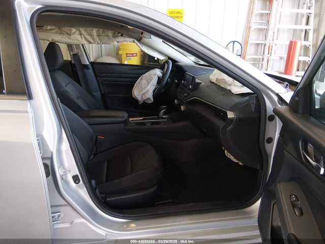 Nissan Altima S Fwd