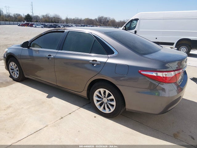 Toyota Camry Le