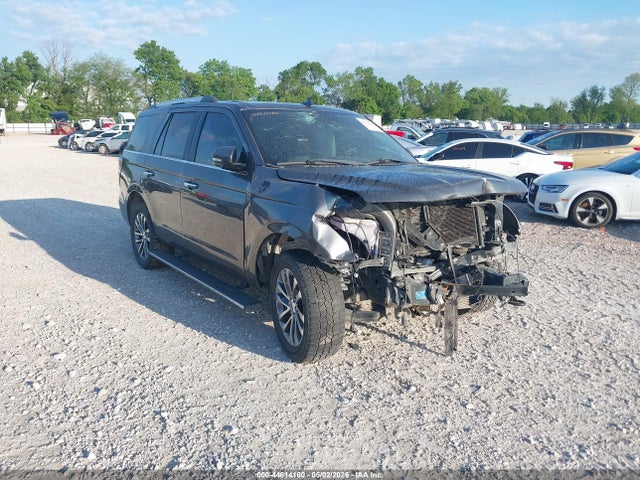 Salvage Ford Expedition Image
