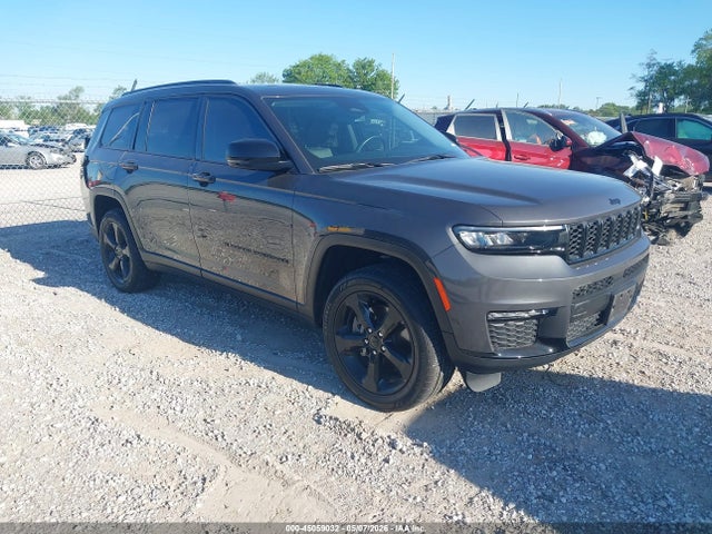 Salvage Jeep Grand Cherokee Image